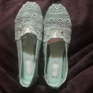 Madlove mint crochet flats